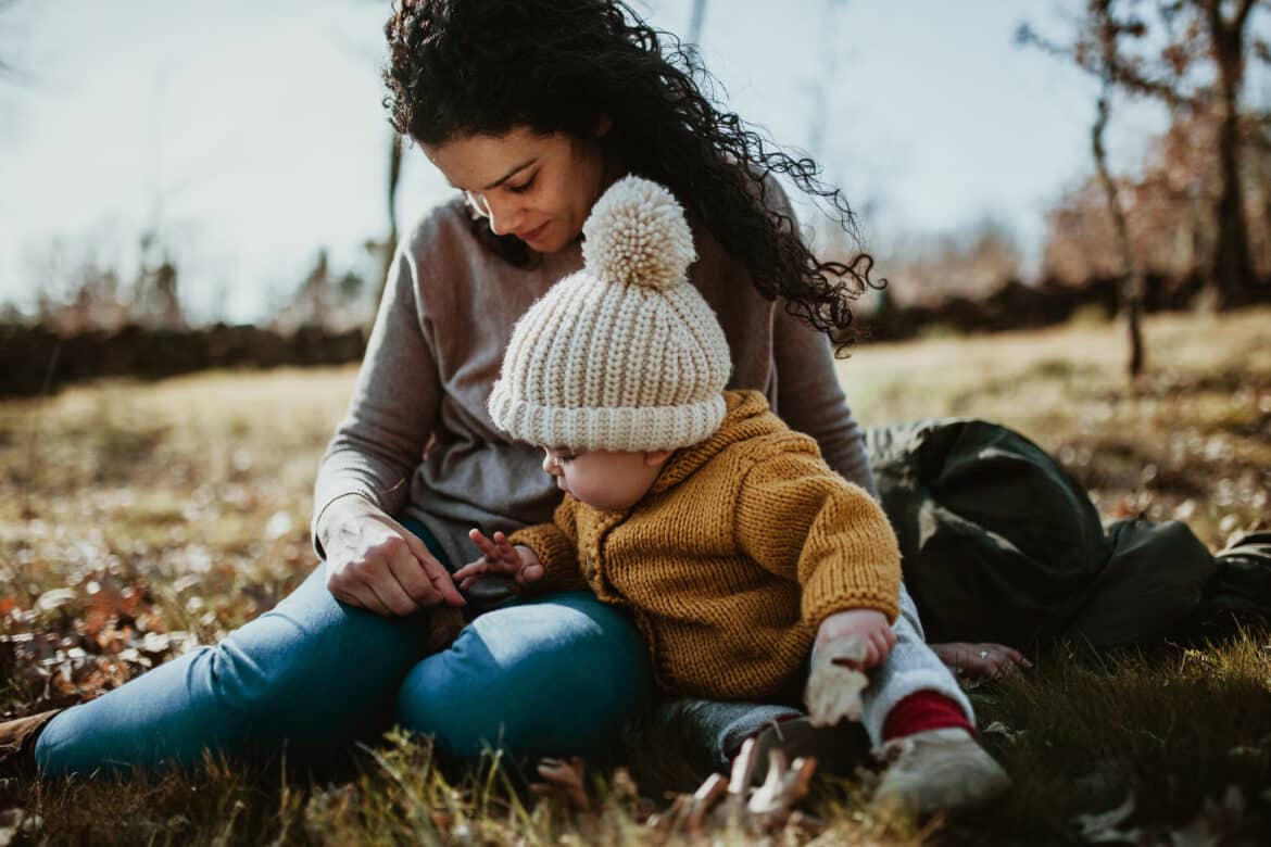 Comment bien habiller bébé pour l’hiver : douceur, chaleur et confort avant tout