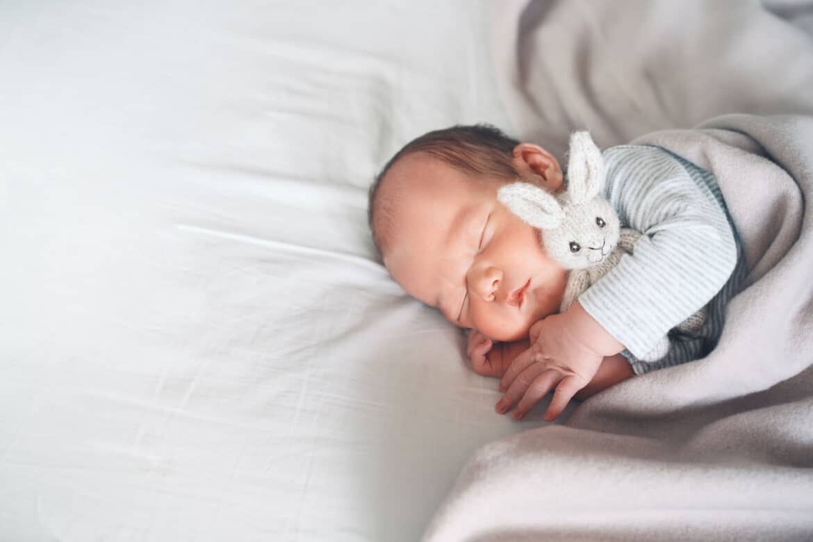 Marques de vêtements bébé bio et éco-responsables : lesquelles choisir ?